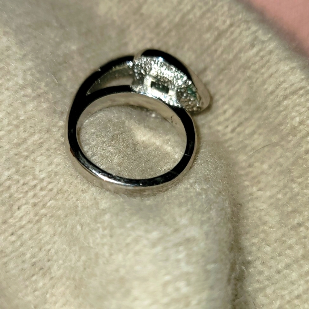 Lia Sophia Silver Tone heart Ring with 27 Crystals. Size 6.5 Vintage - Picture 8 of 11